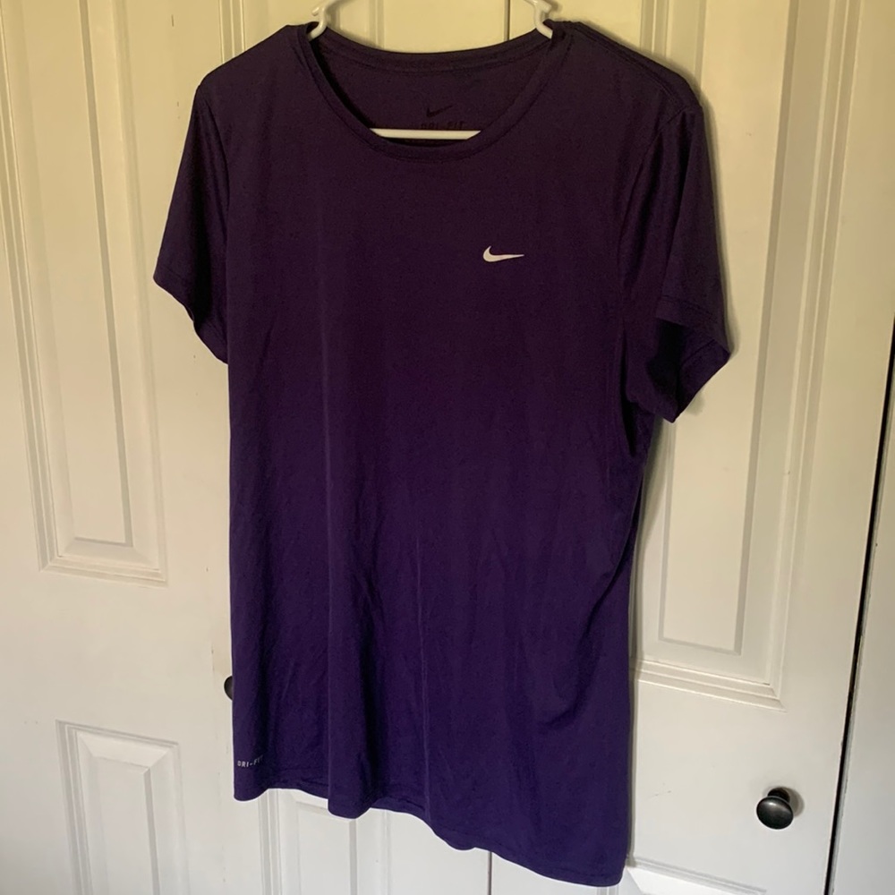 Women’s Nike Dri-Fit Short Sleeve Shirt Purple Size XL